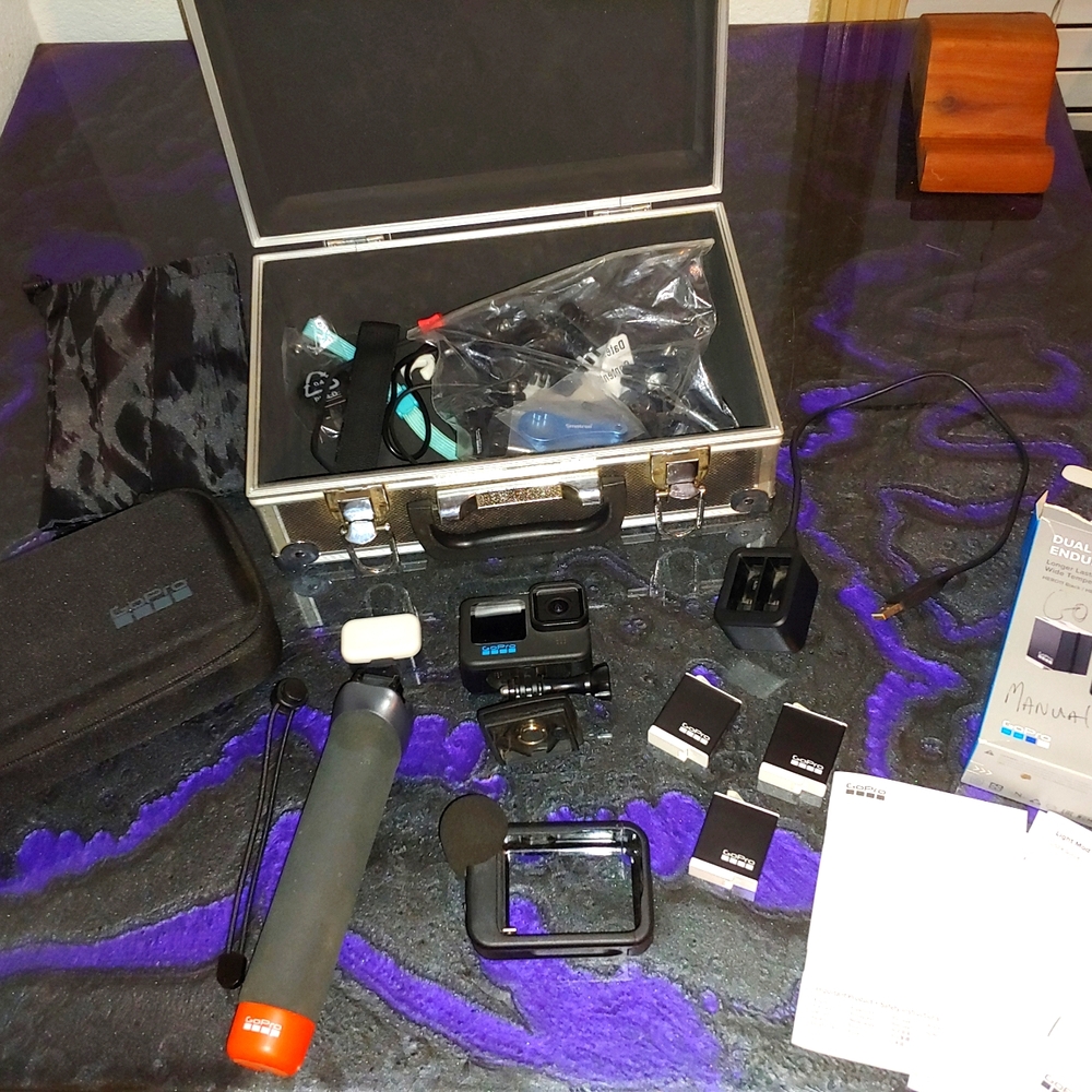 EUC GoPro HERO11 Camera Bundle w/ Case, Batteries & Accessories